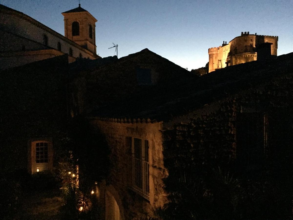 Les Aiguieres En Provence Acomodação com café da manhã Suze-la-Rousse Exterior foto